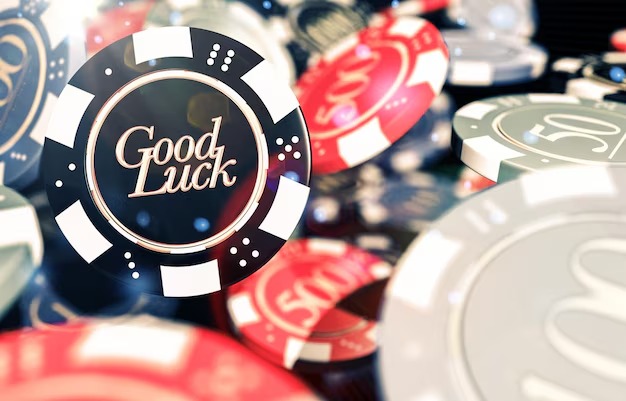 kapal slot mobile app interface showing slot games and live casino options